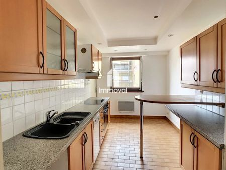 STRASBOURG - T3 - 77.33M² - Photo 4
