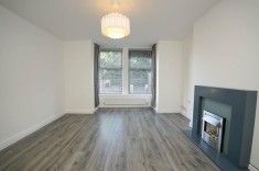 2 bed Flat for Rent - Photo 3