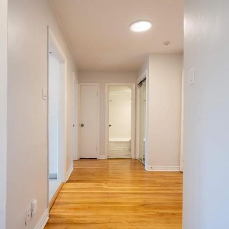 🏡 1 chambre lumineuse |1 400 $/mois | $1246/mois - Photo 3