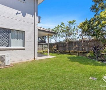 Stylish & Spacious Townhouse inthe Highly Sought-After âStillbroo... - Photo 1