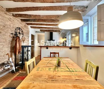 2 Double-Bedroom Penthouse with Beautiful Catalan Features in El Born - Photo 1