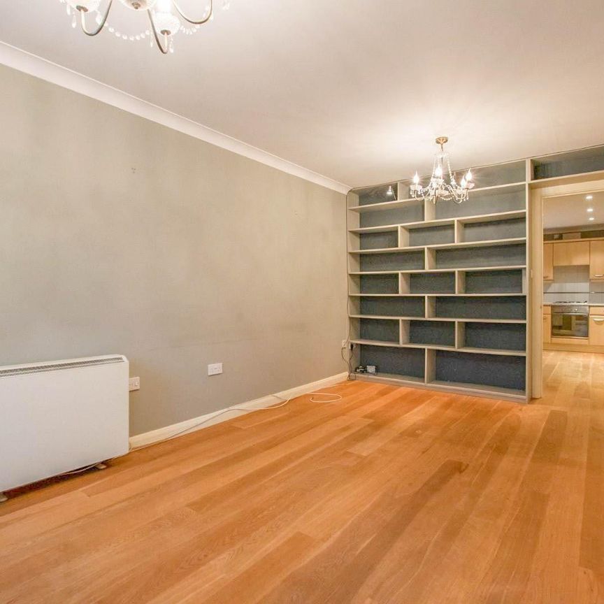 Peterhouse Mews Chesterton - Photo 1