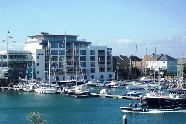 Harbour Club Apartments, Harbour Quay, Sovereign Harbour North, Eastbourne, East Sussex, BN23 - Photo 1