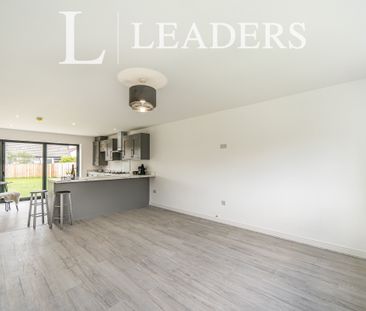4 bedroom semi-detached to rent Warrington road - Photo 3