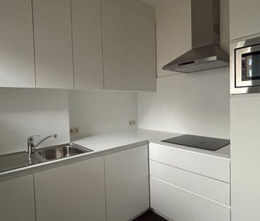 Appartement te huur in Antwerpen voor € 725 met 1 slaapkamer - Foto 4