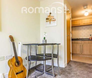 1 bedroom flat to rent - Photo 1