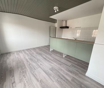 Location Appartement 3 pièces 53m² - Photo 2