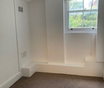 Studio Flat, Talbot Place, SE3 - Photo 3