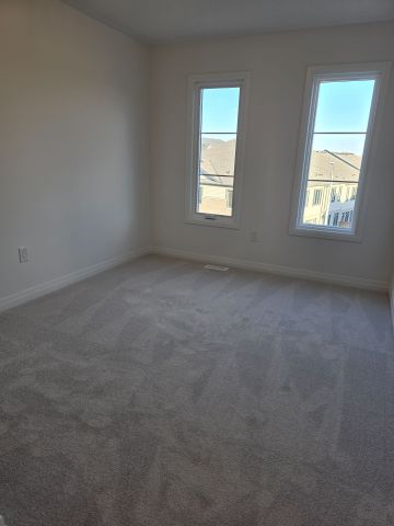 For Lease - 484 Provident Way, Hamilton, Ontario - Photo 4