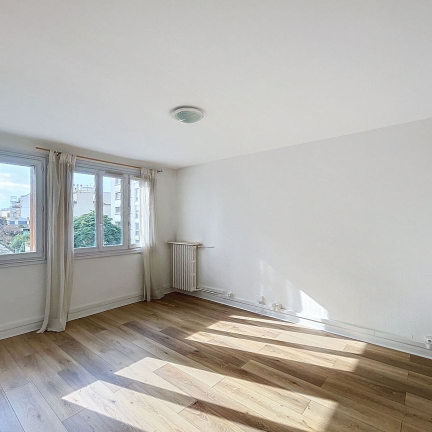 Appartement Asnieres Sur Seine STUDIO - 33.85M² - Photo 1