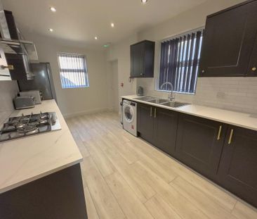 5 bedroom house to rent - Photo 2