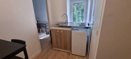 Studio moderne et proche de la Gare - Photo 5