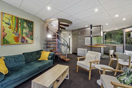 Maraetai, Unique With View, 3 Bedrooms - Photo 3