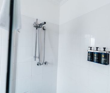 Studio/2 Roslyn Street, Potts Point NSW 2011 - Studio For Rent | Do... - Photo 4