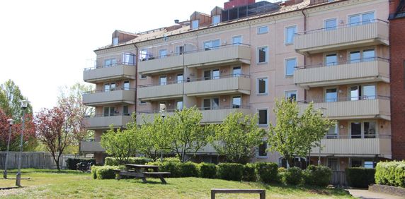 Järnvägsgatan 23 - Photo 2