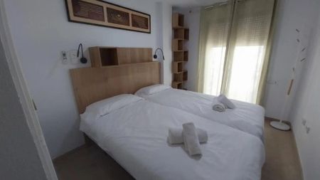 Piso de alquiler en Puerto de la Duquesa - Photo 5