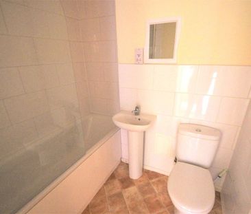 1 bedroom | Flat - Photo 5