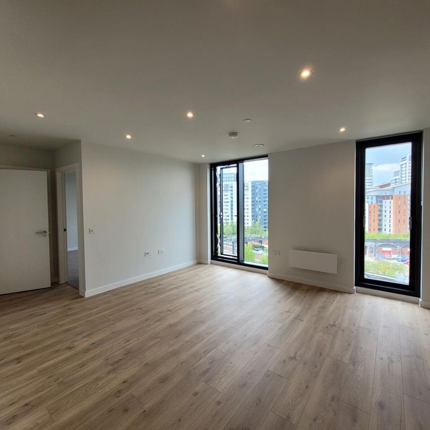 1 Bed Flat, Aspin Lane, M4 - Photo 1