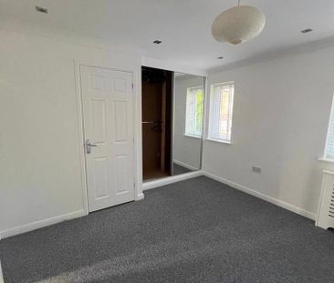 2 bedroom end of terrace house to rent - Photo 3