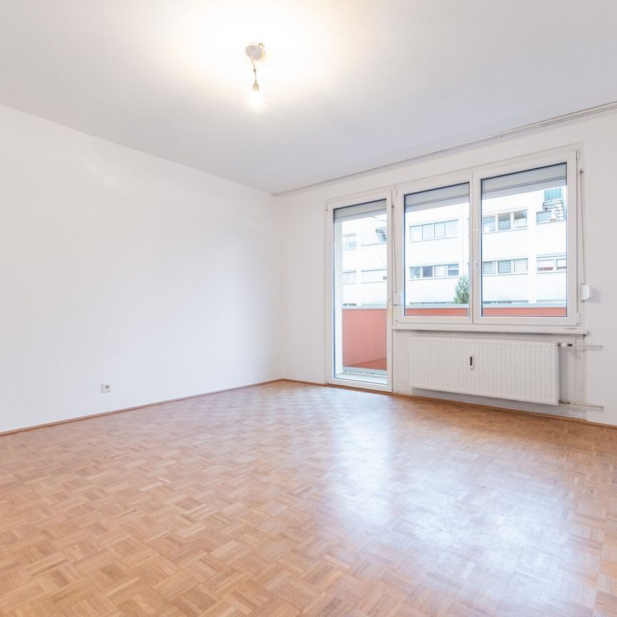 Erstbezug nach Renovierung: 2-Zimmer-Wohnung mit Balkon - Herrnau, Nähe NAWI - Foto 1