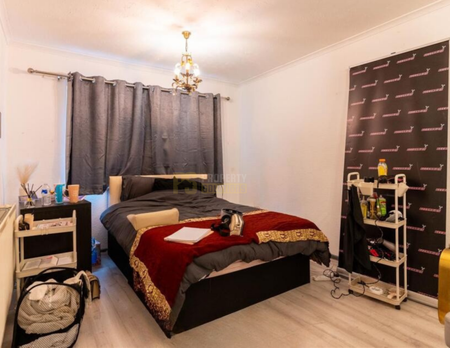 4 bedroom terraced house to rent - Photo 3