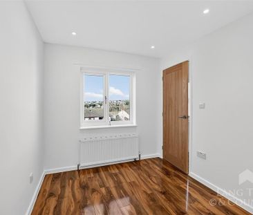 2 bedroom semi-detached house to rent - Photo 4