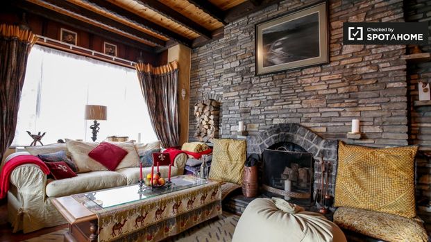 Charming room for rent in 4-bedroom house, Rush, Dublin - Photo 1