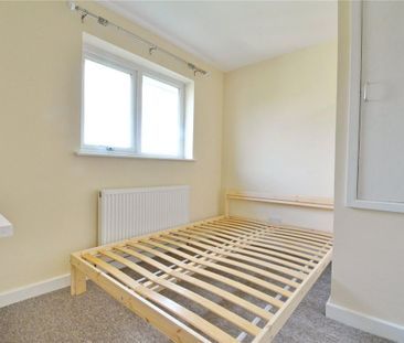 Rowlandson Gardens, Lockleaze - Photo 6