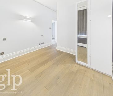 4 Bedroom Terraced, Connaught Street, Hyde Park, W2 - Photo 6