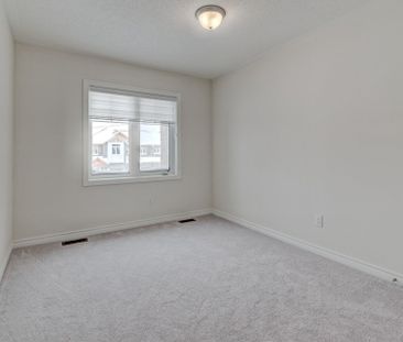 For Lease - 121 SAPPHIRE Way, Thorold, Ontario - Photo 3