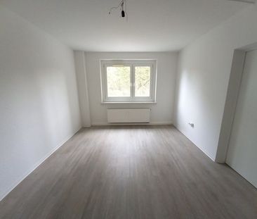 Wohnen und Leben am Großen Garten in einer 2 Raumwohnung mit Balkon - Foto 6