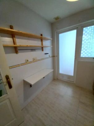 Piso de alquiler en Calle Georges Bizet, La Princesa - Photo 1