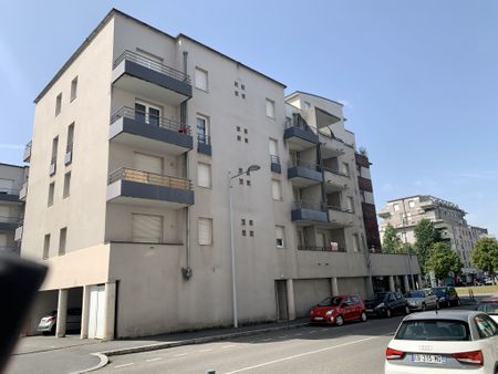 Location Appartement 2 pièces 32m² RODEZ 12000 - Photo 4