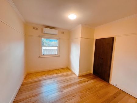 41 Byfield Street, Reservoir VIC 3073 - House For Rent | Domain - Photo 3