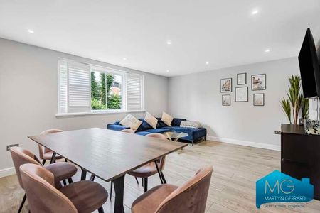 High Road, East Finchley, London, N2 - Photo 3