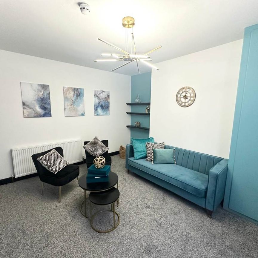 Hayleigh Street (Room 1), Bramley, Leeds - Photo 1