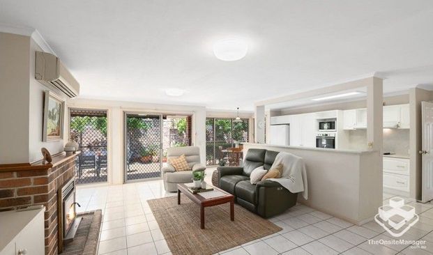 3 Air conditioners - Photo 1