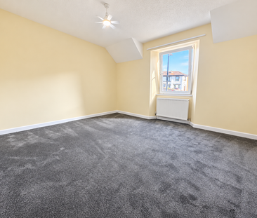4 bedroom terraced house to rent - Photo 2