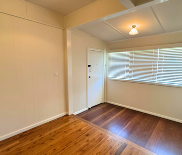 RENOVATED & READY TO MOVE IN! - Photo 1