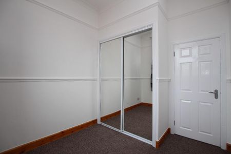 3 bedroom flat to rent - Photo 5
