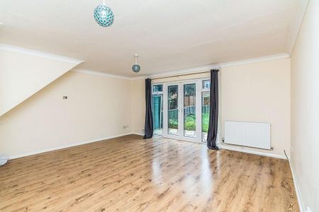 3 bedroom terraced house to rent - Photo 3