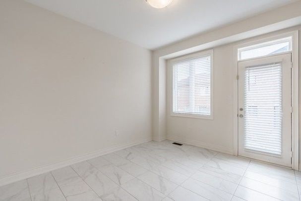 For Lease - 436 Wheat Boom Drive, Oakville, Ontario - Photo 1