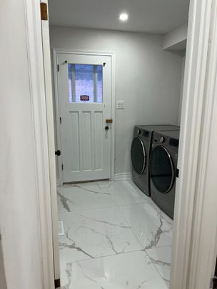 For Lease - 327 Sussex Avenue Unit# Upper, Richmond Hill, Ontario - Photo 1