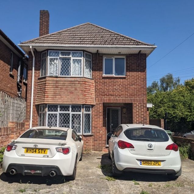Padwell Road, Southampton - Photo 1
