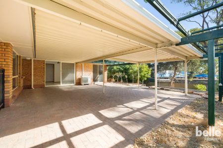 5 Oberon Court, Hillbank. - Photo 2