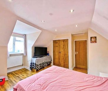St. Johns Road, Farnborough, GU14 - Photo 5