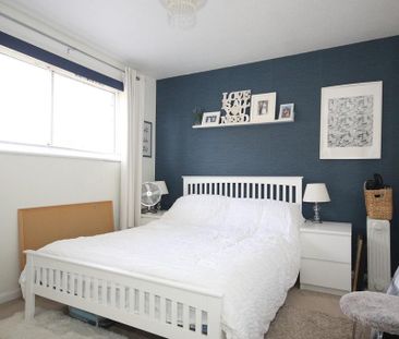 3 bedroom terraced house to rent - Photo 6