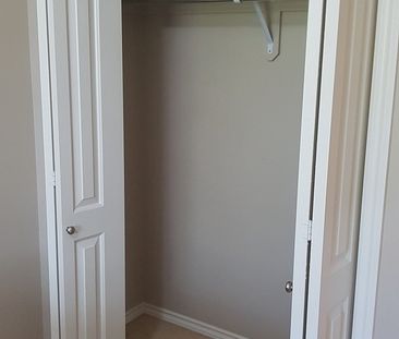 Nutana - 1 Bedroom/ 1 Bathroom Condo - 1013 Lansdowne Ave. - Photo 2