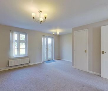 3 bedroom end of terrace house to rent - Photo 2