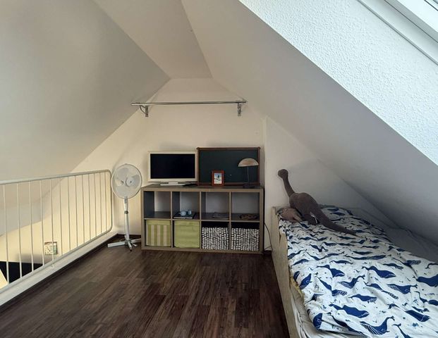 VIERSEN - SCHÖNE SINGLEWOHNUNG MIT GALERIE - EINBAUKÜCHE - ANSPRECHENDE WOHNANLAGE - Foto 1